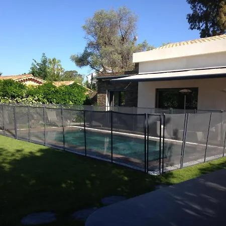 Capleouna-villa La Βίλα